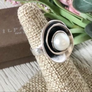 Size 5 SILPADA Lily Pearl & .925 Sterling Silver Ring, R2121